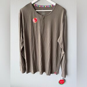 Magnetic Me fresh brew taupe long sleeve modal magnetic pajama top Men’s L NWT